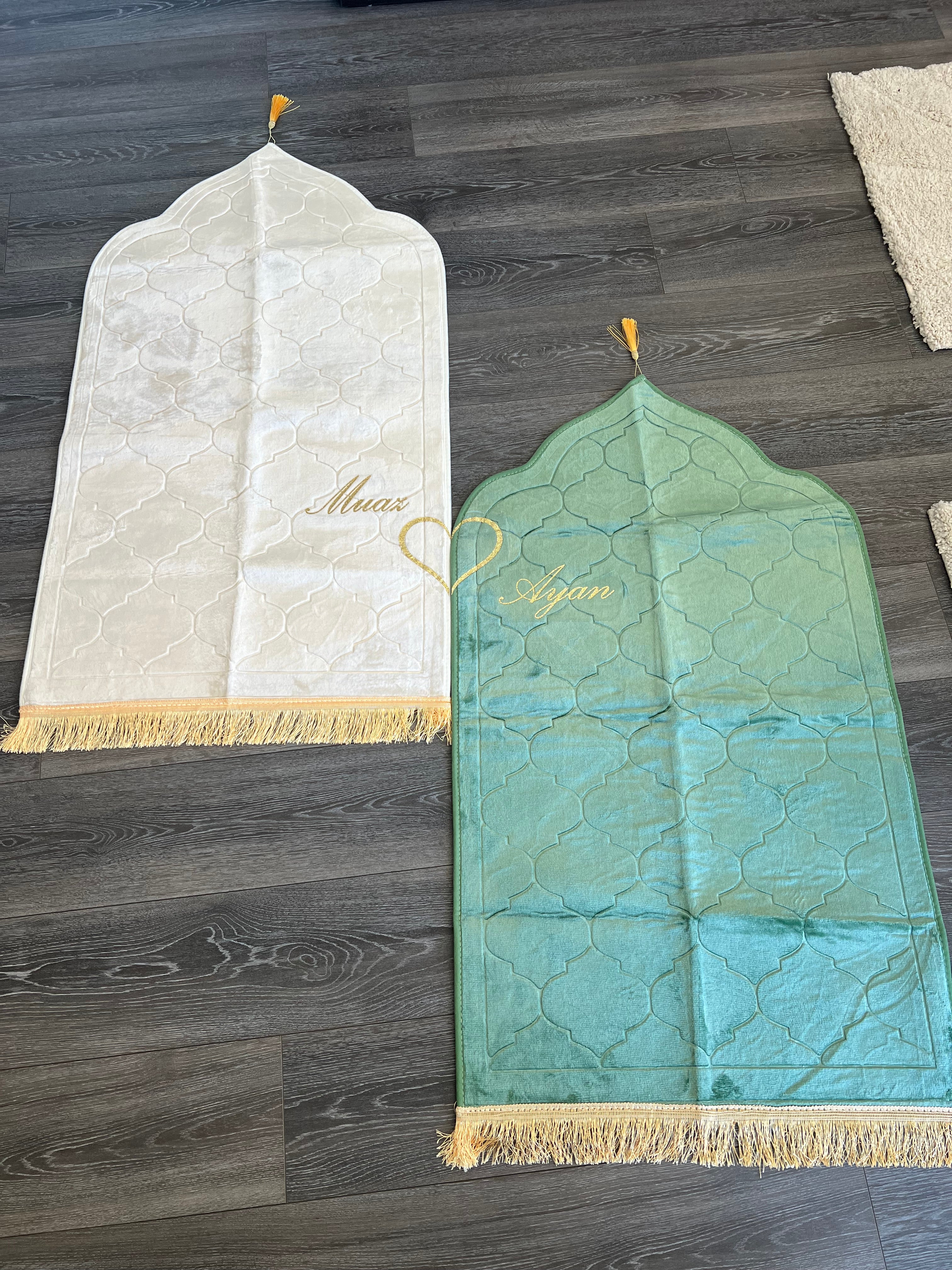 Couple prayer mats
